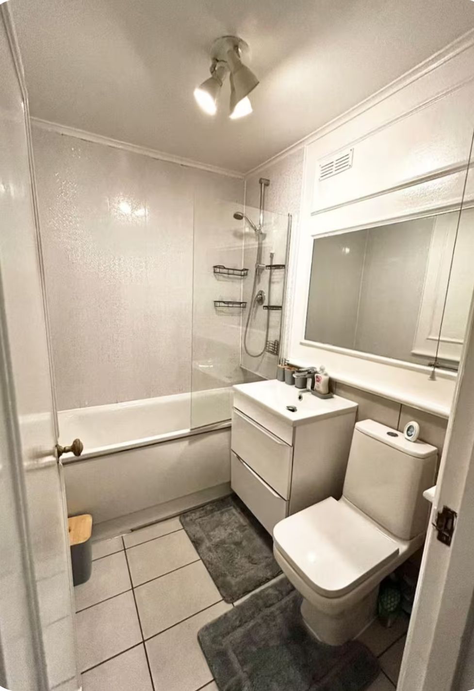 1-Bed Flat, Rutland Gate — Knightsbridge