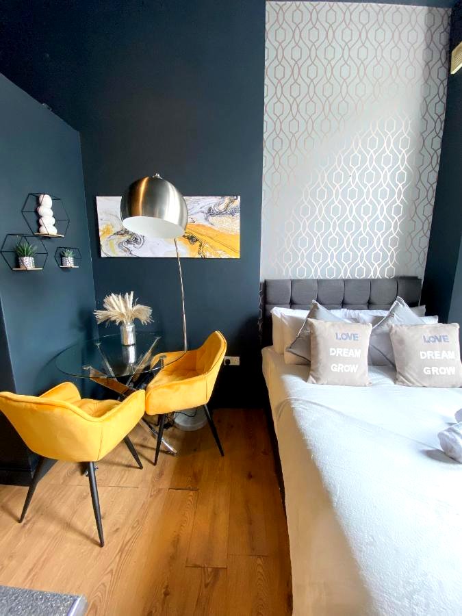 Studios at Holland Road, West Kensington W14