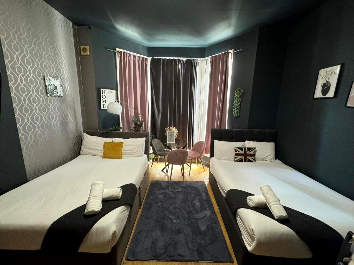 Studios at Holland Road, West Kensington W14