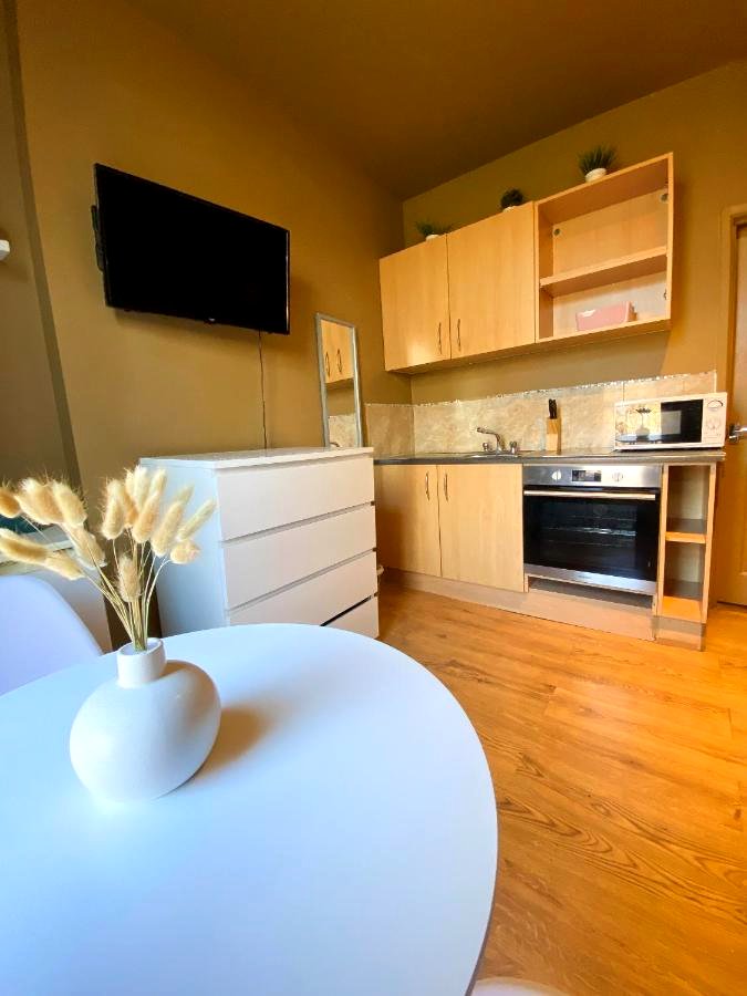 Studios at Holland Road, West Kensington W14
